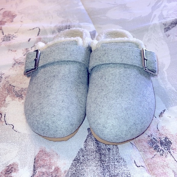 J.Crew Women's Sherpa-Lined Mule Slippers Size 5 - Picture 2 of 4